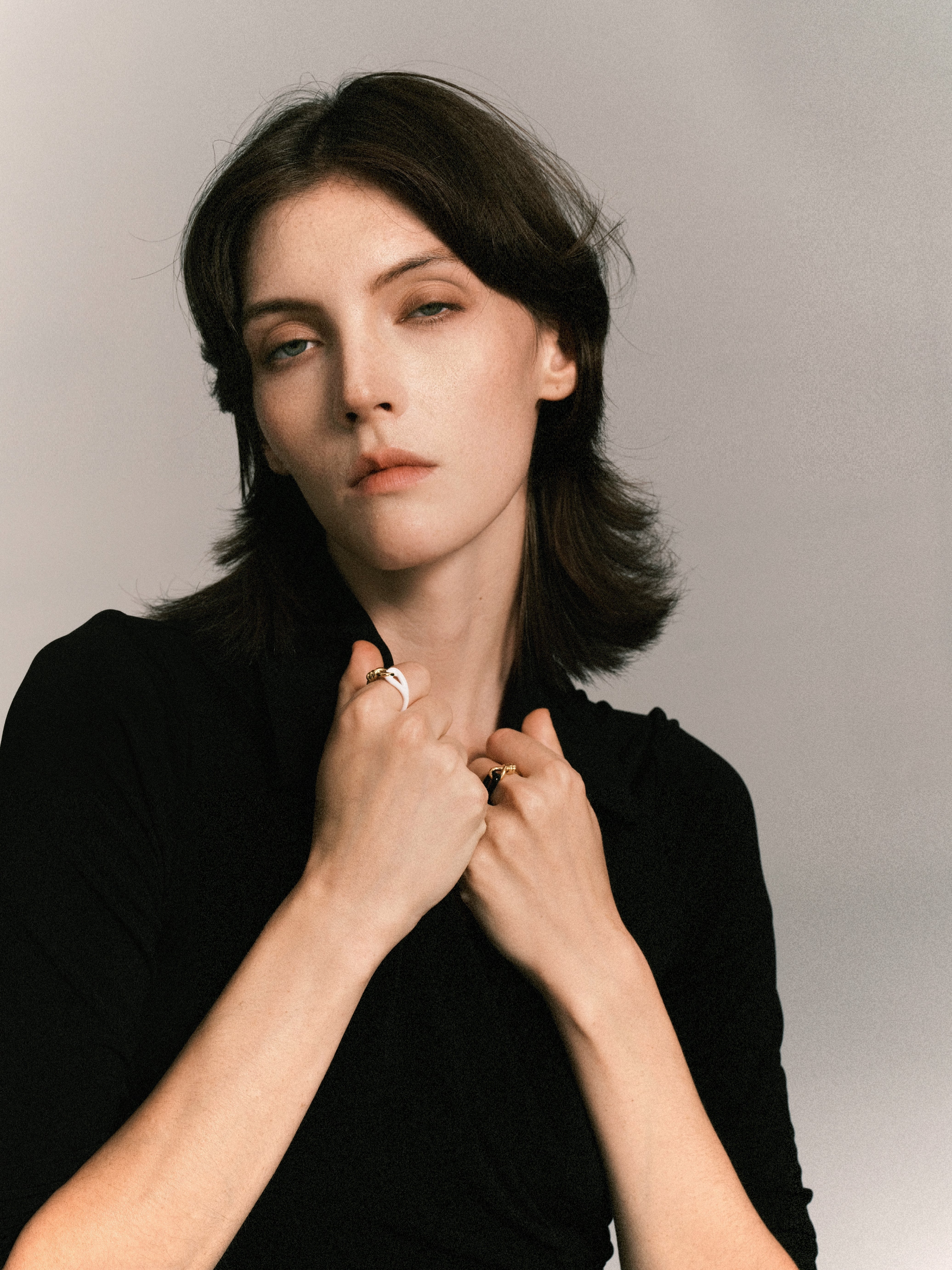 Black N White Cold Enamel Ring Set