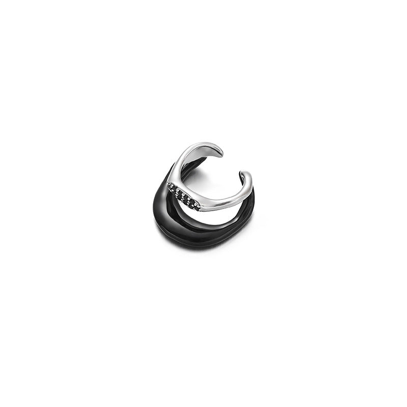 Black Dripping Ear Clip